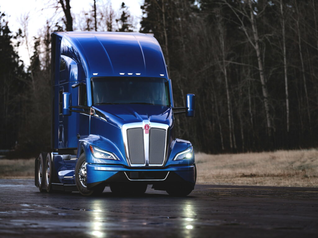 Kenworth Has Updated Their T680 To Look New-And-Improved